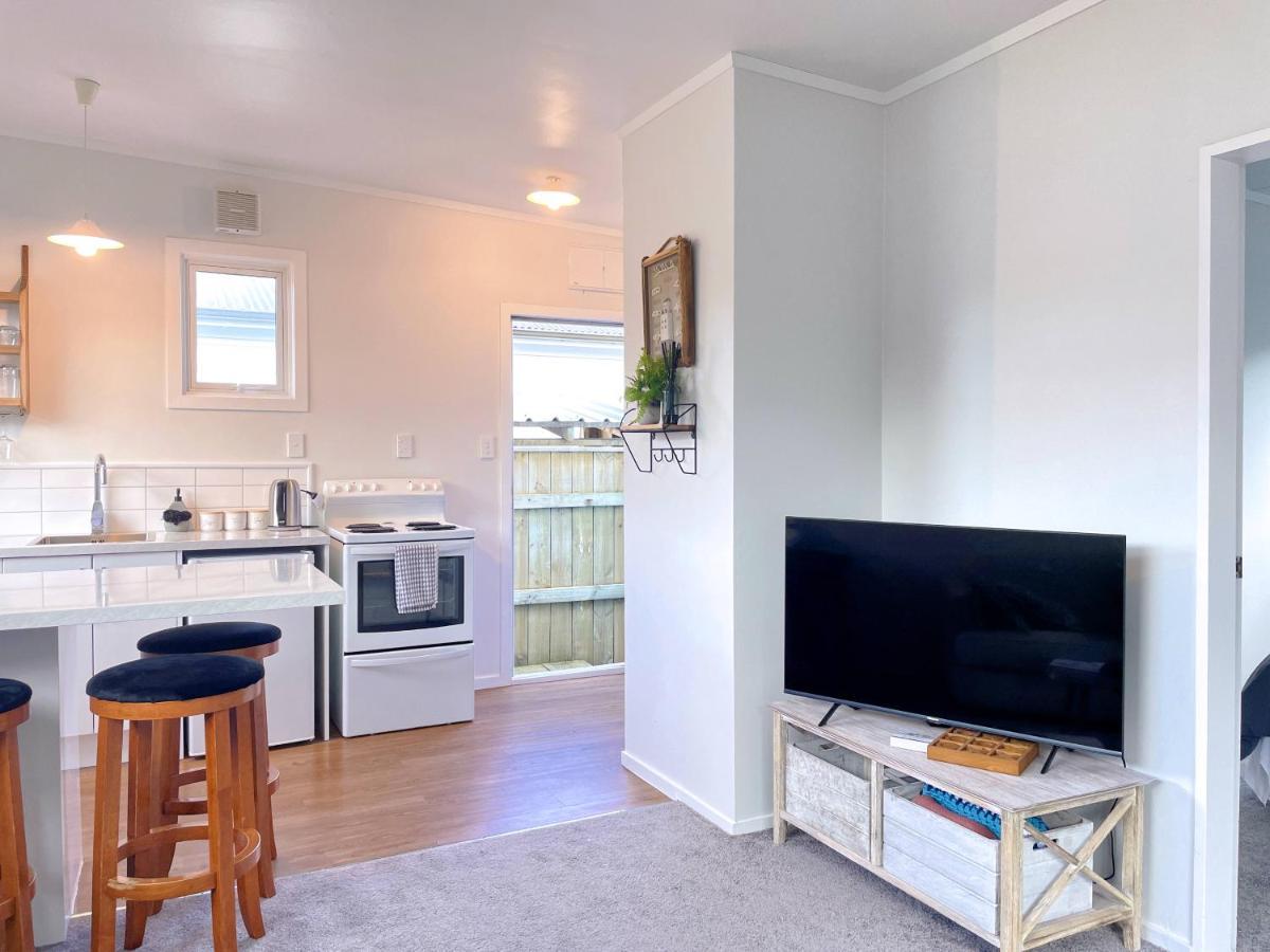 Cozy N Comfortable,5 Mins To Airport Villa Wellington Exterior photo