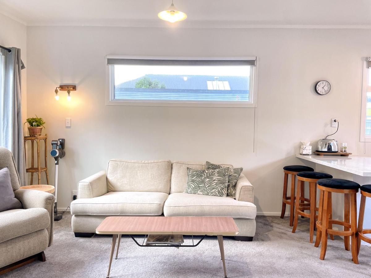 Cozy N Comfortable,5 Mins To Airport Villa Wellington Exterior photo