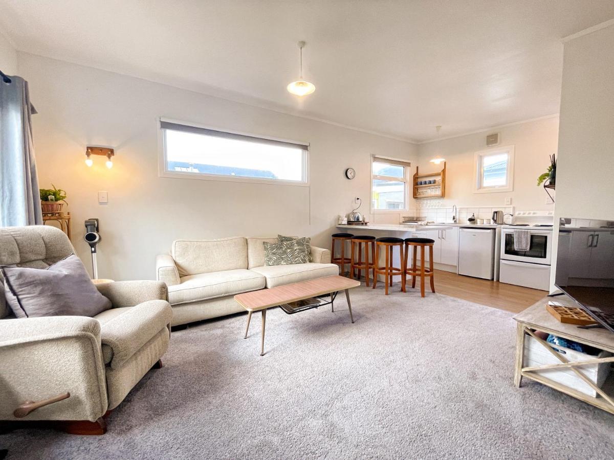 Cozy N Comfortable,5 Mins To Airport Villa Wellington Exterior photo