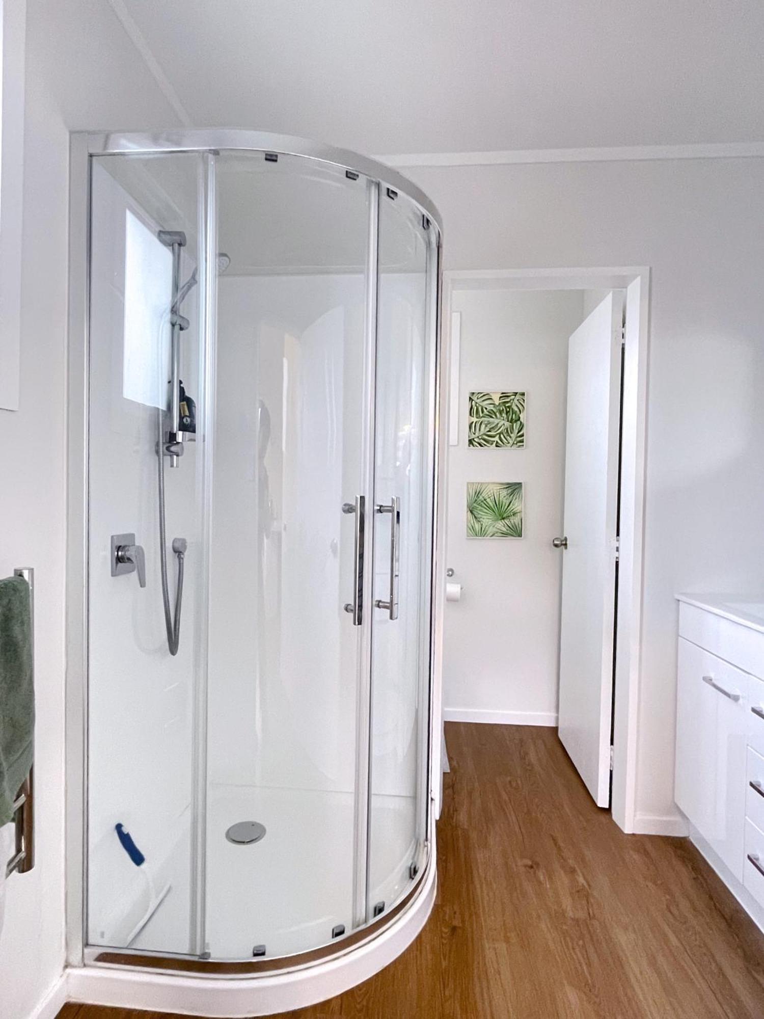 Cozy N Comfortable,5 Mins To Airport Villa Wellington Exterior photo