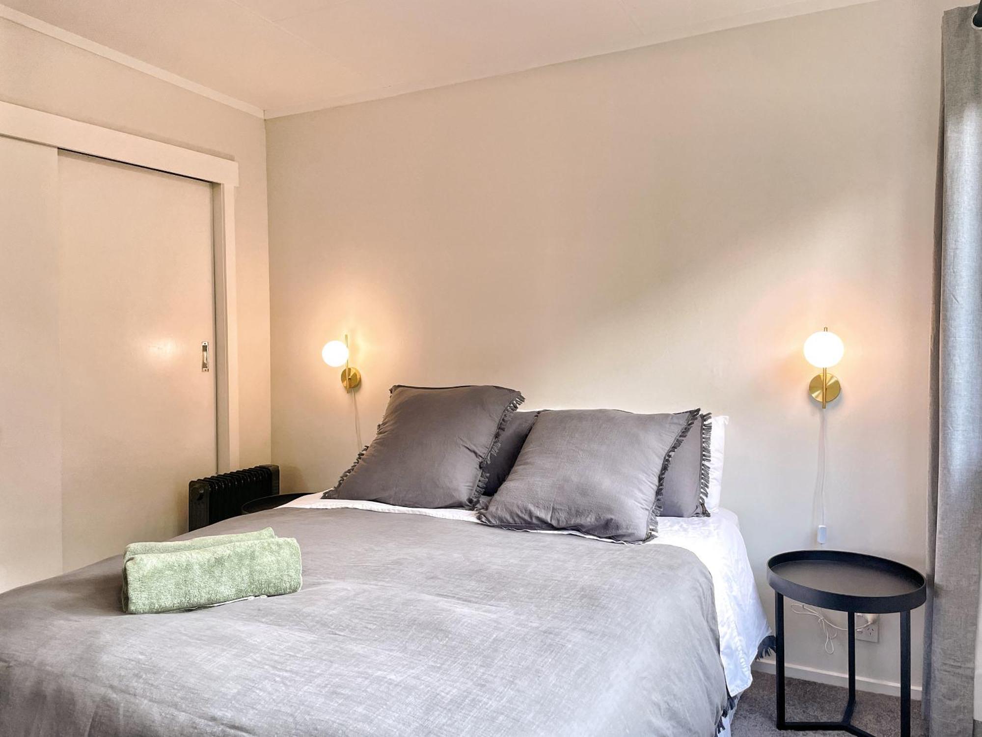 Cozy N Comfortable,5 Mins To Airport Villa Wellington Exterior photo